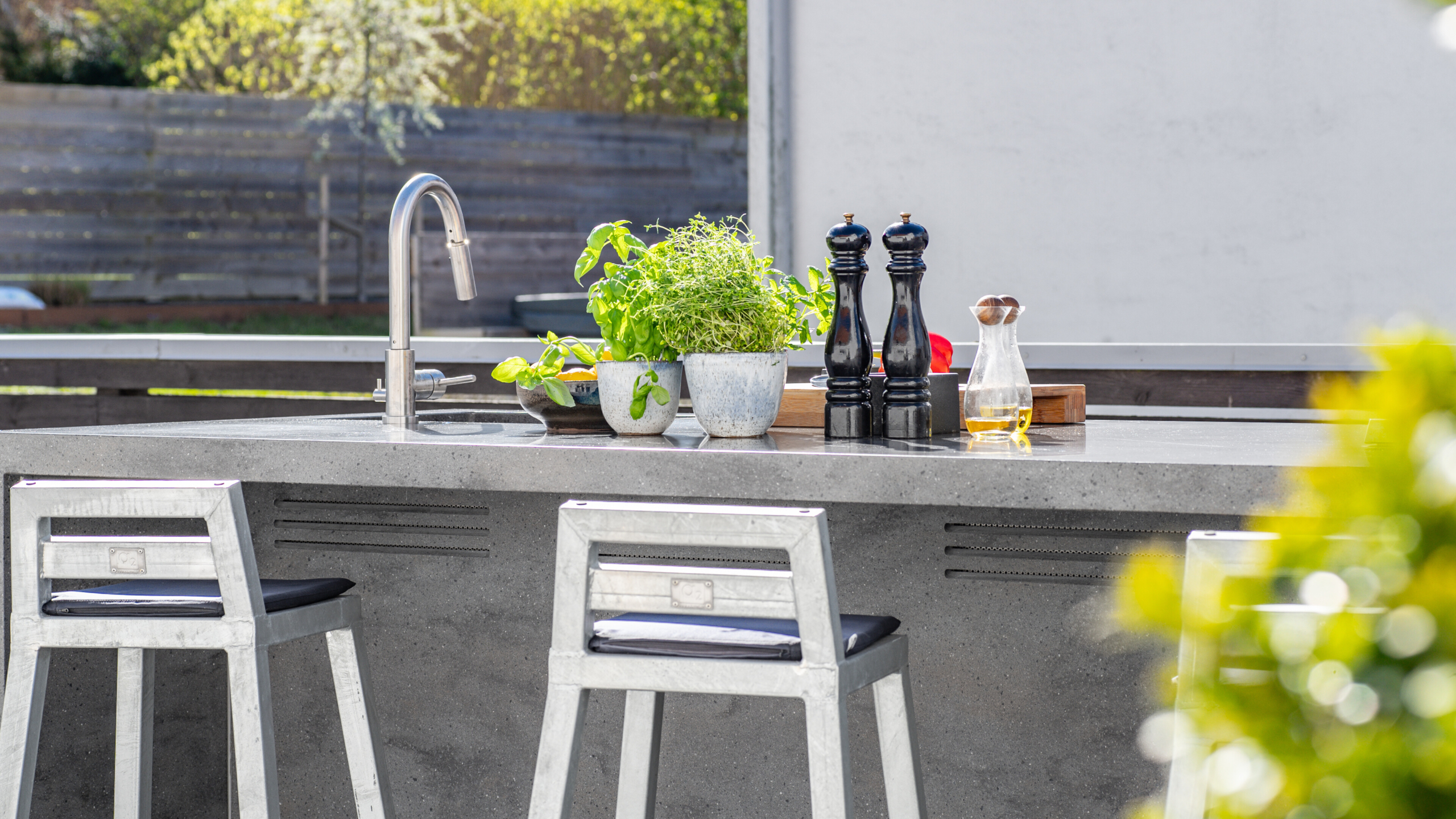 Utekök_mamutdesign02 Utekök mamutdesign corian komposit lava rock utomhus med bar